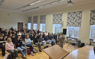 KARIO DALIA IŠ ARTI