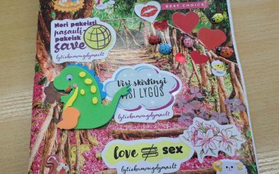 Gimnazijos bibliotekoje – paroda „Išmintingieji sąsiuviniai“