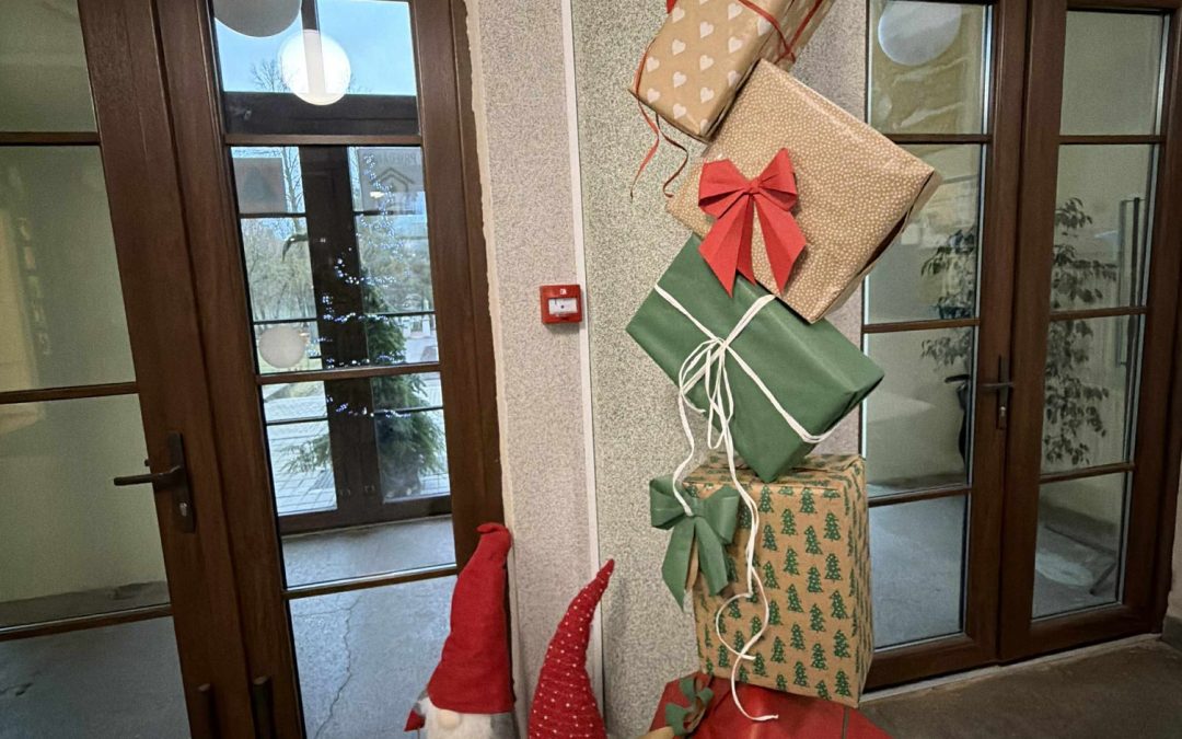 Tik kartu galime kurti ir džiuginti