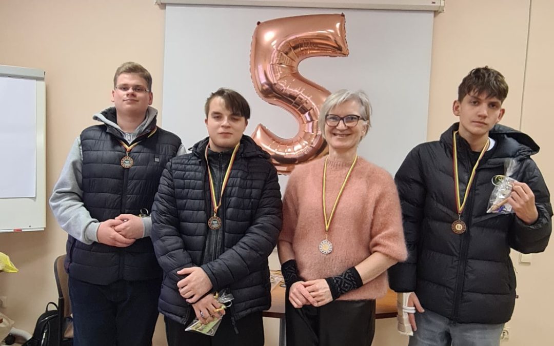 Atžalyniečiai šaškių-šachmatų turnyre